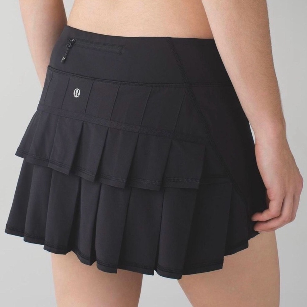 lululemon athletica Black Tiered Mini Skirt